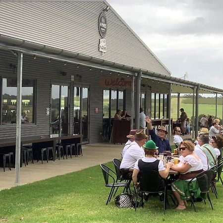 פוקולבין Hunter Valley Resort, Hunter Farm Adventure Centre & 4 Pines At The Farm מראה חיצוני תמונה